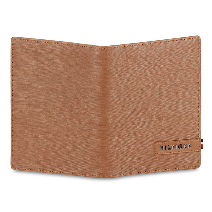 Tommy Hilfiger Kongsvinger Passport Case Tan