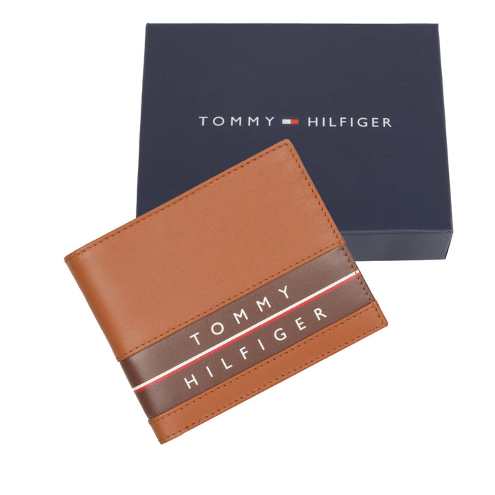 Tommy Hilfiger Rewey Passcase Wallet Tan