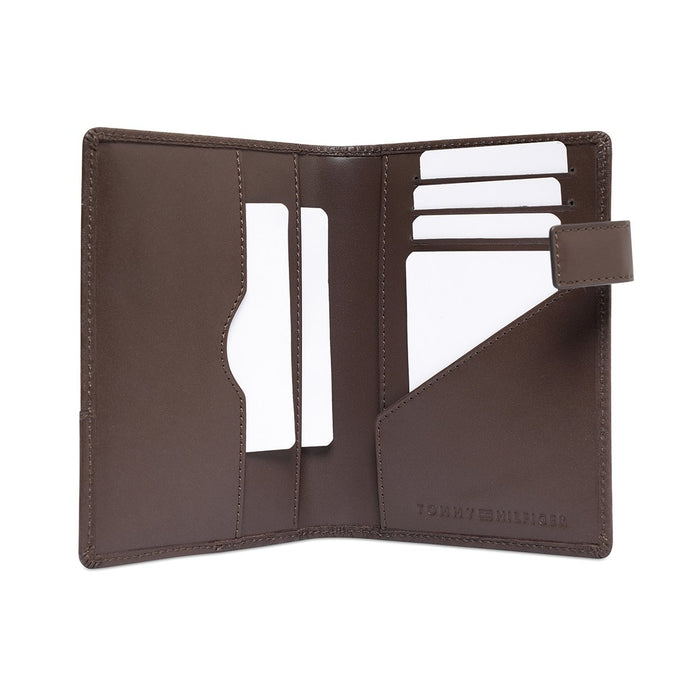 Tommy Hilfiger Lothian Mens Passport Case Brown